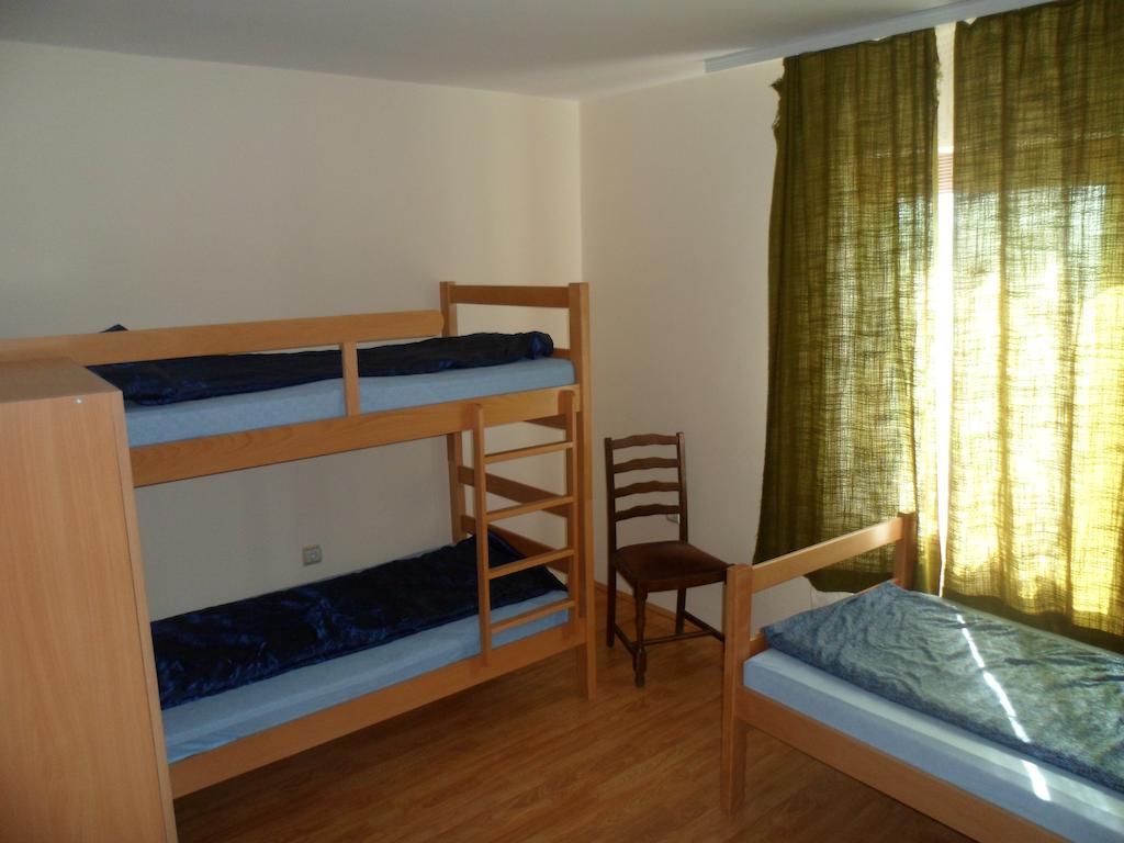 Hostel Olimpik Νεγκοτίν Δωμάτιο φωτογραφία