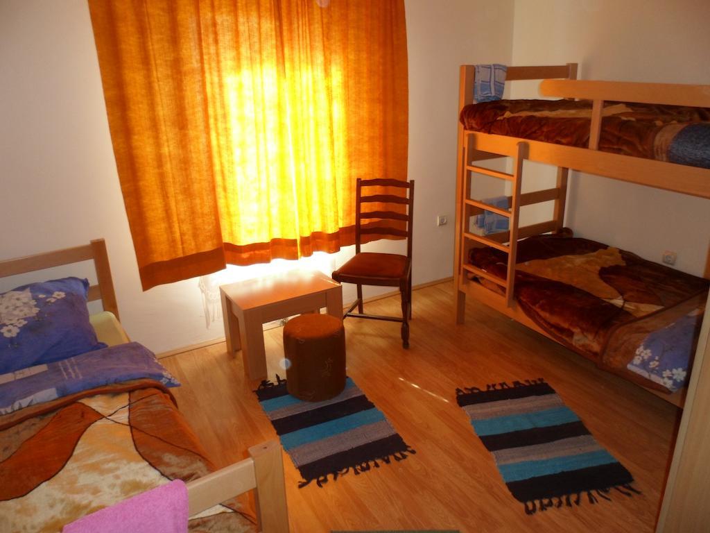 Hostel Olimpik Νεγκοτίν Δωμάτιο φωτογραφία