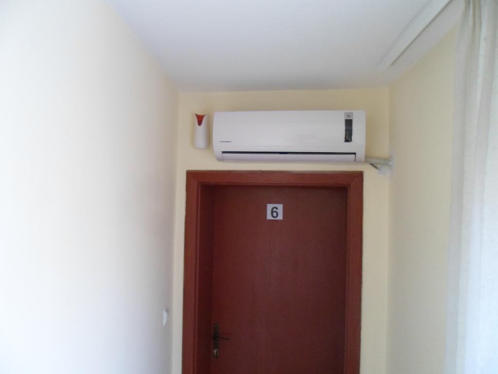 Hostel Olimpik Νεγκοτίν Δωμάτιο φωτογραφία