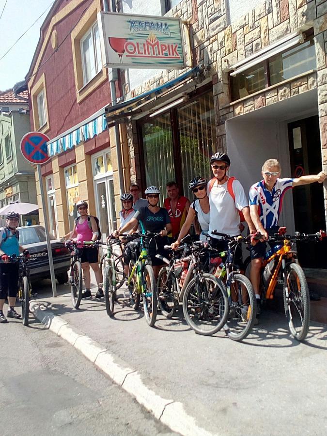 Hostel Olimpik Νεγκοτίν Εξωτερικό φωτογραφία